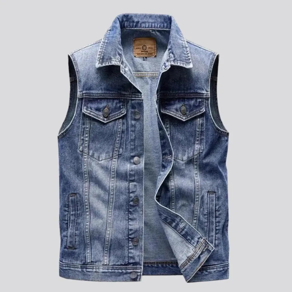 Regular men's jean vest