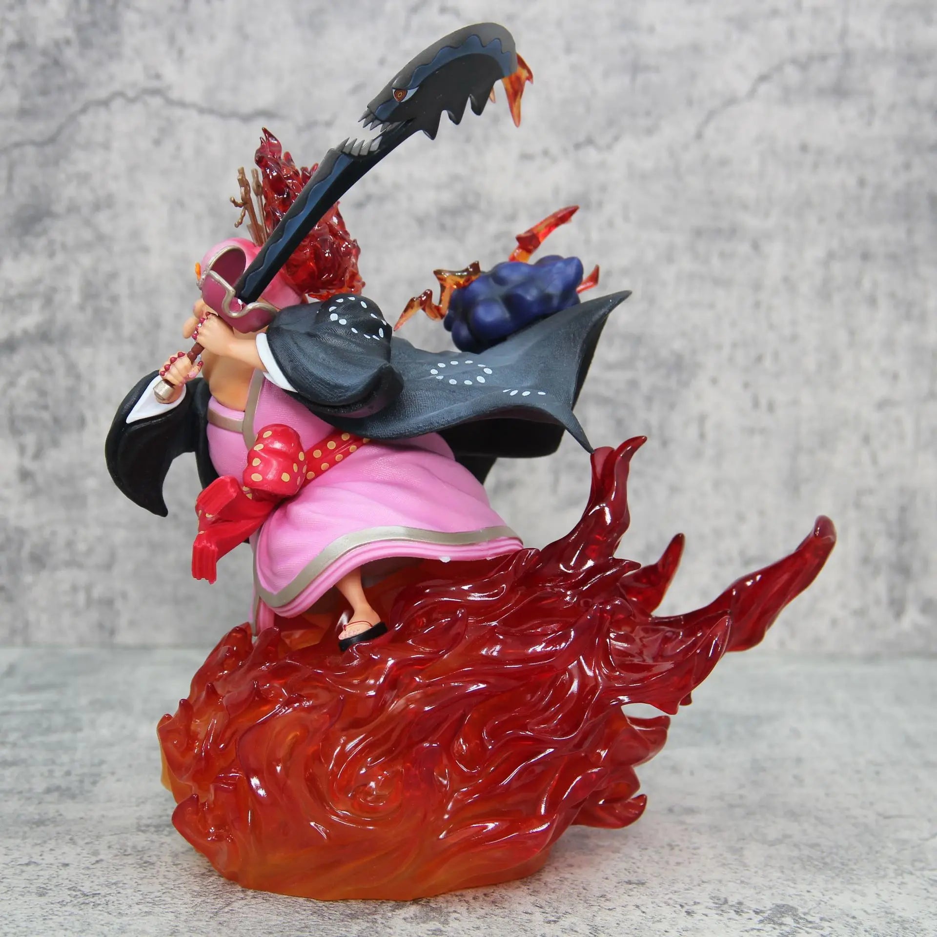 28cm One Piece Figure Charlotte Linlin Anime Figures Big Mom Figure With Light PVC GK Statue Model Doll Collection Toys Gifts