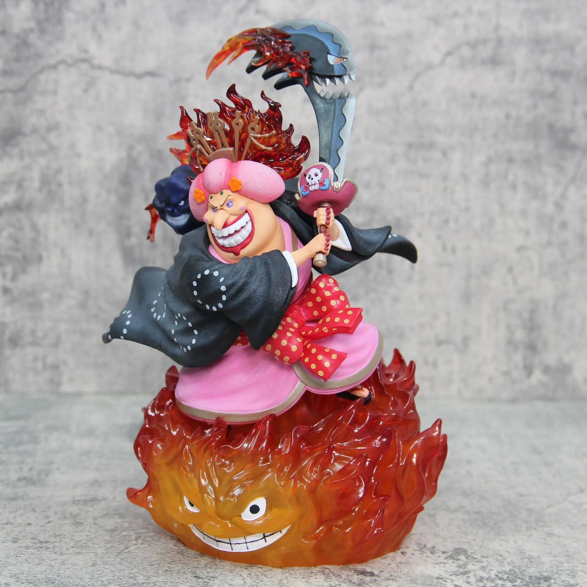 28cm One Piece Figure Charlotte Linlin Anime Figures Big Mom Figure With Light PVC GK Statue Model Doll Collection Toys Gifts